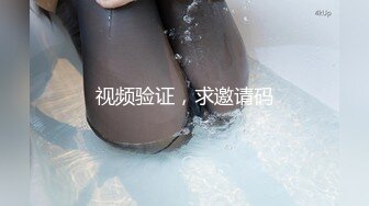 《母子乱伦》历经三个多月终于操到了我妈 最后我妈醒了叫我滚出去 还被踢了一脚