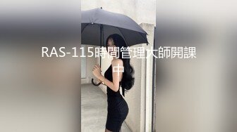 高颜值女神3P，绿奴男友在拍照 000500 _-33030d7a72_4040908807