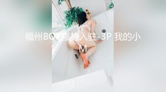 路边公厕偷拍一身粉装美女不停的吃❤️终于吃坏肚子了窜稀