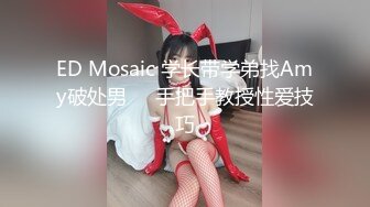 【OnlyFans】OF极品女神 Naomiii 付费福利，后备箱的专属礼物，打卡景点外拍，极品大屁股 1