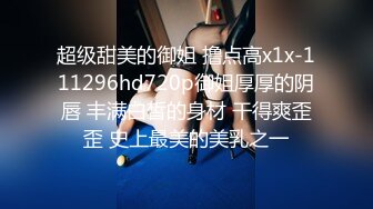 商城女厕偷拍豹纹长裤少妇的小黑鲍一只