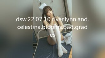 可盐可甜女菩萨，推特极品大奶美乳女神【糕糕】VIP私拍，可爱双马尾裸舞脱衣挑逗，诱惑难挡 (10)