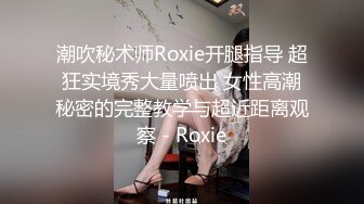 大奶肥婆来按摩推油，旁边有宝妈带着两个孩子坐着喂奶，真是春光乍泄！