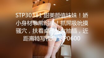 【新片速遞】  眼镜熟女阿姨 使劲我让你使劲啊 在家被无套输出 哥们操的不够爽自己还要边操边摸豆豆 